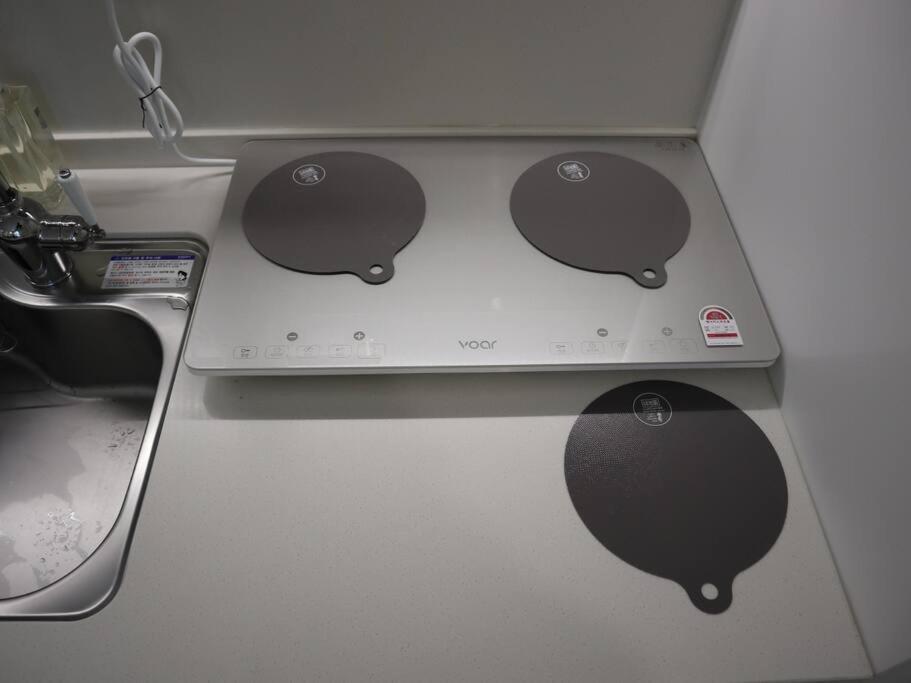Apartment Bridgestar001 Gangnam Sinsa Station Garosugil 6 Guests Seoul